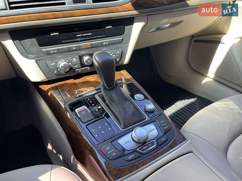 Седан Audi A6 2015 в Киеве