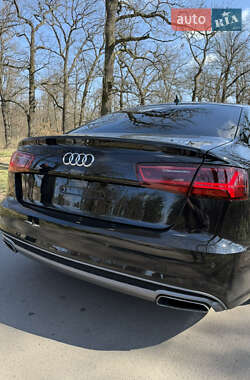 Седан Audi A6 2016 в 