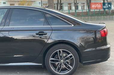 Седан Audi A6 2015 в 