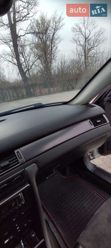 Универсал Audi A6 2003 в Городке