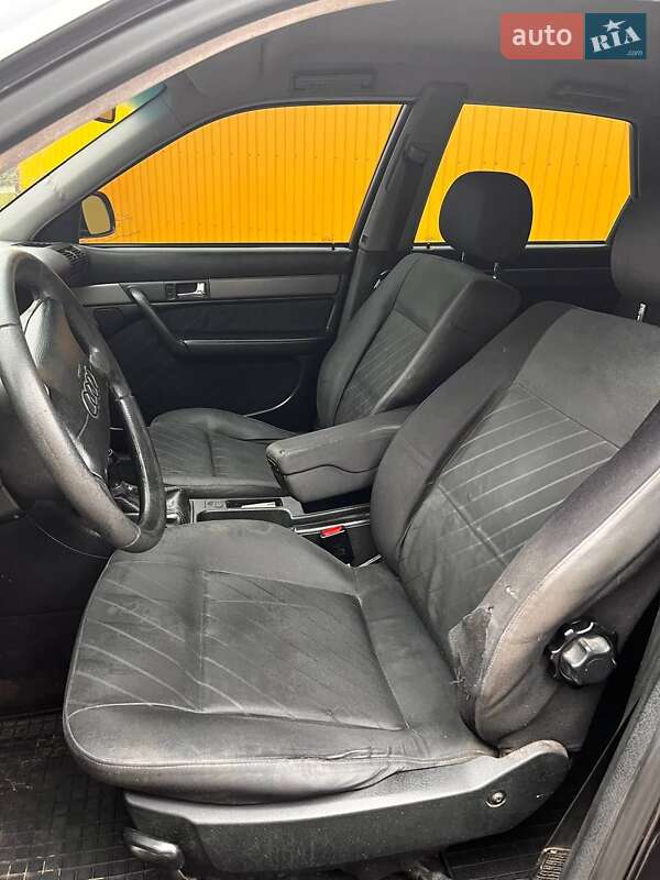 Седан Audi A6 1997 в Хоролі