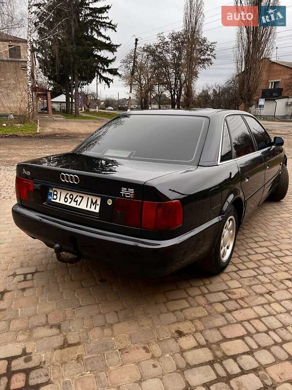 Седан Audi A6 1997 в Хоролі