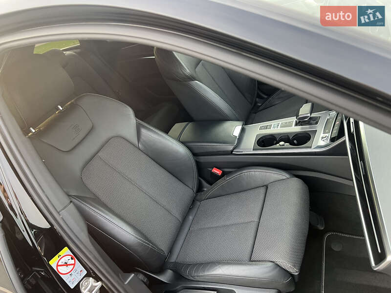 Универсал Audi A6 2019 в Мукачево