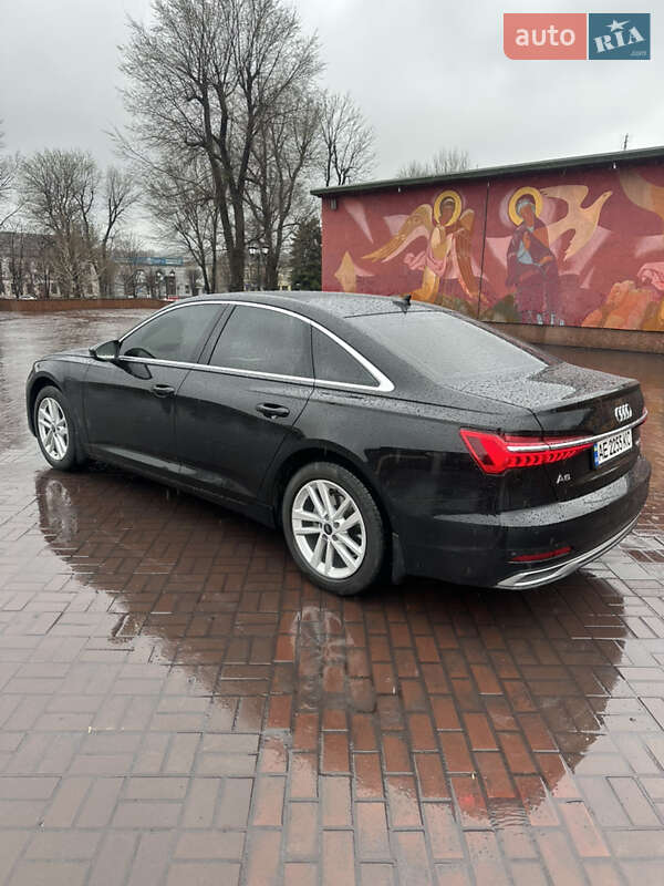 Седан Audi A6 2024 в 