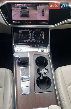 Седан Audi A6 2019 в 