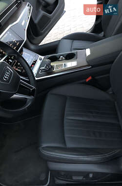 Седан Audi A6 2019 в 