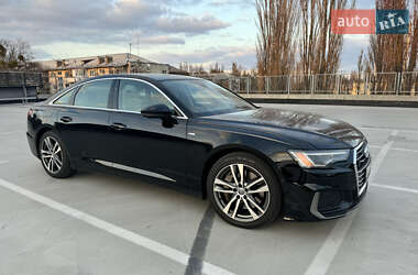 Седан Audi A6 2019 в 