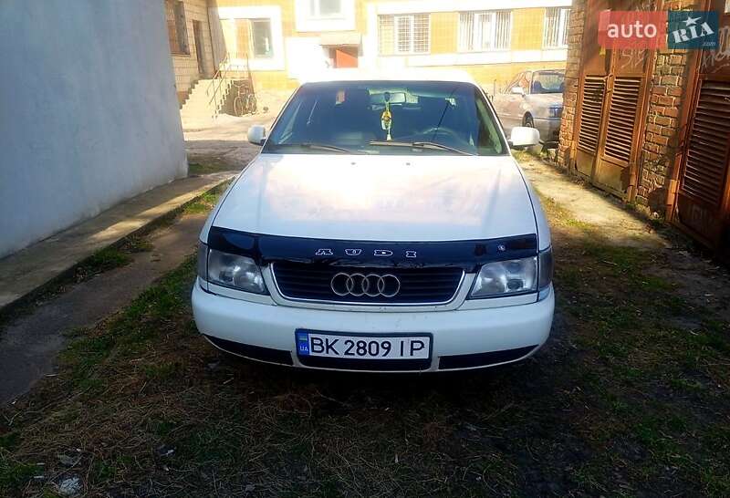 Седан Audi A6 1996 в 