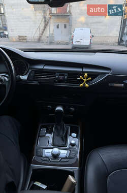 Седан Audi A6 2015 в 