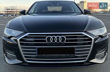 Седан Audi A6 2022 в 