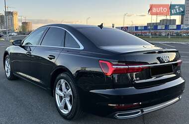 Седан Audi A6 2022 в 