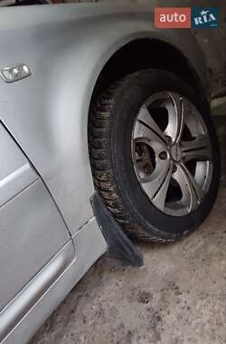 Универсал Audi A6 2003 в 