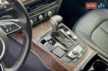 Седан Audi A6 2015 в 