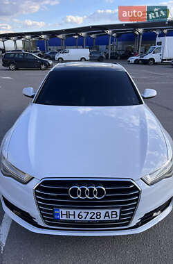 Седан Audi A6 2015 в 