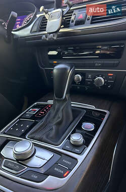 Седан Audi A6 2015 в 