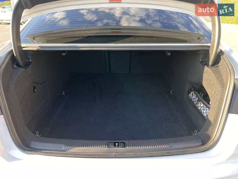 Седан Audi A6 2015 в Одессе