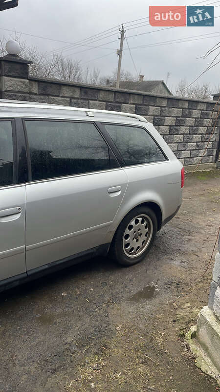Универсал Audi A6 2001 в Гоще