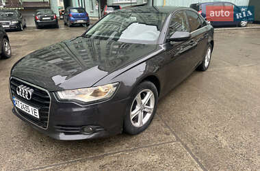 Седан Audi A6 2012 в 