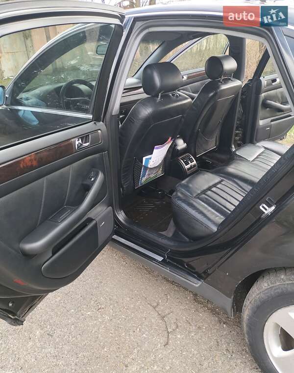 Седан Audi A6 2001 в Стрые