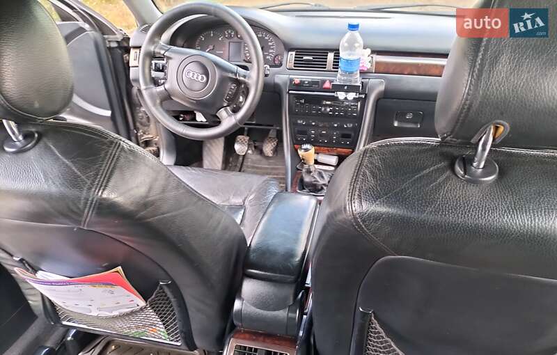 Седан Audi A6 2001 в Стрые