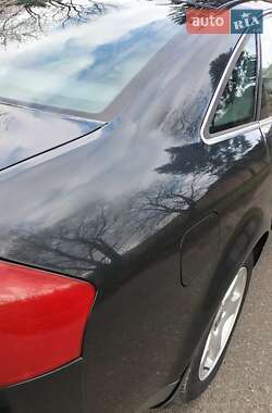 Седан Audi A6 2001 в 