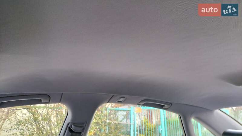 Седан Audi A6 2001 в Стрые