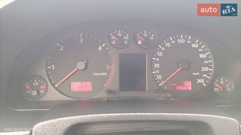 Седан Audi A6 2001 в Стрые