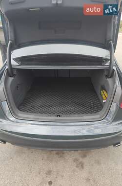 Седан Audi A6 2014 в 
