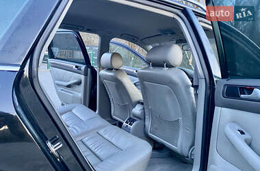 Универсал Audi A6 2001 в 
