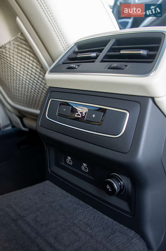 Седан Audi A6 2023 в Киеве