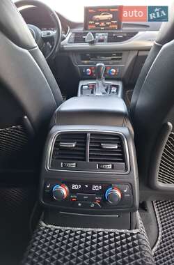 Седан Audi A6 2015 в 
