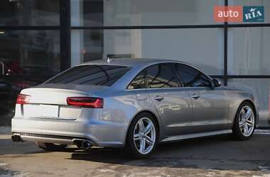 Седан Audi A6 2015 в 