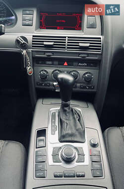 Седан Audi A6 2004 в 
