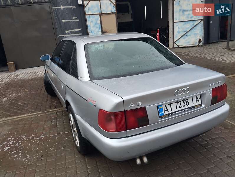 Седан Audi A6 1996 в Надвірній