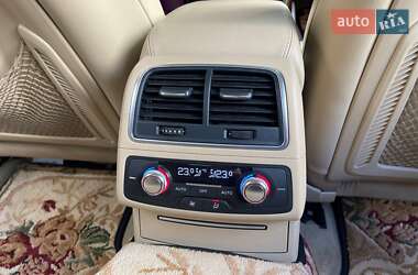 Седан Audi A6 2012 в 