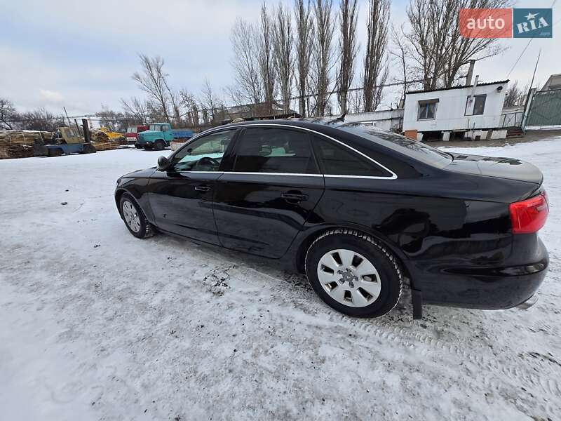 Седан Audi A6 2014 в Кременчуге
