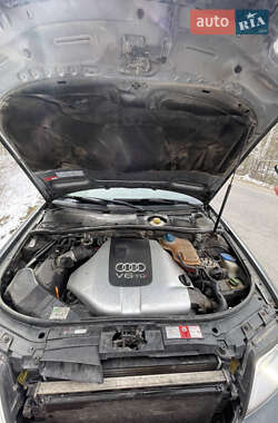 Седан Audi A6 2000 в 