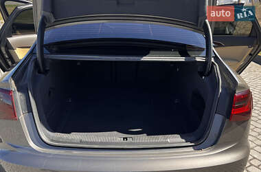 Седан Audi A6 2013 в 