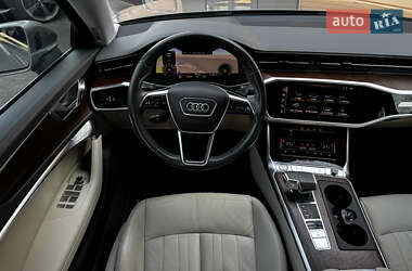 Седан Audi A6 2019 в 