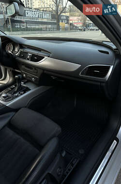 Седан Audi A6 2012 в 