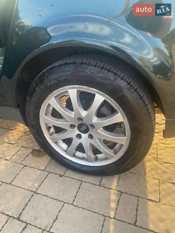 Седан Audi A6 2001 в Ровно