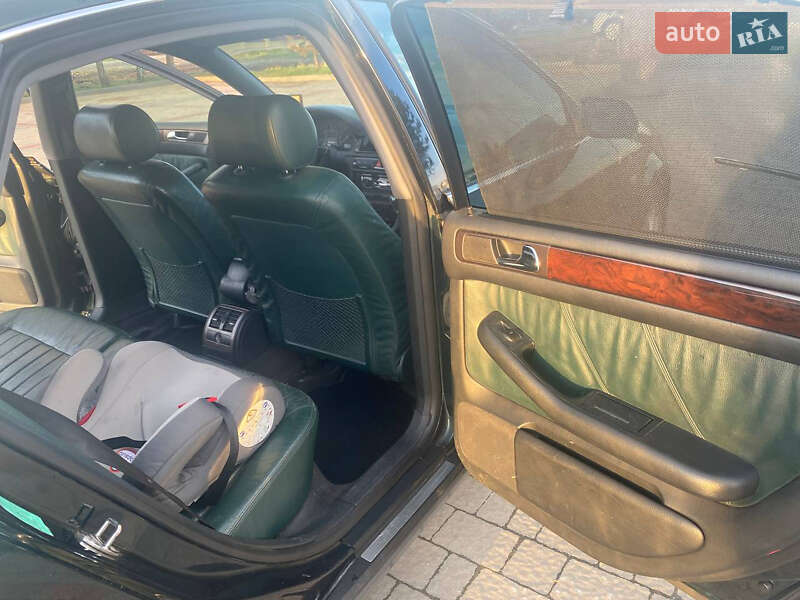Седан Audi A6 2001 в Ровно