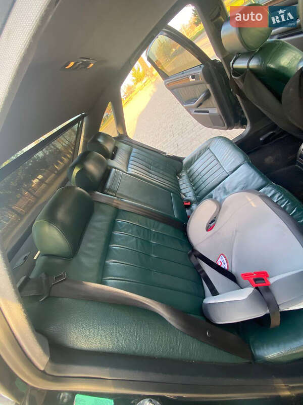 Седан Audi A6 2001 в Ровно