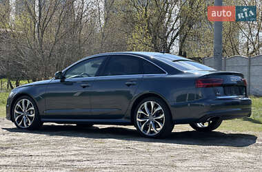 Седан Audi A6 2015 в 