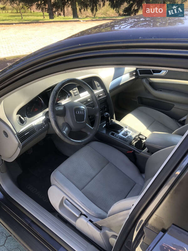 Седан Audi A6 2005 в Дубно