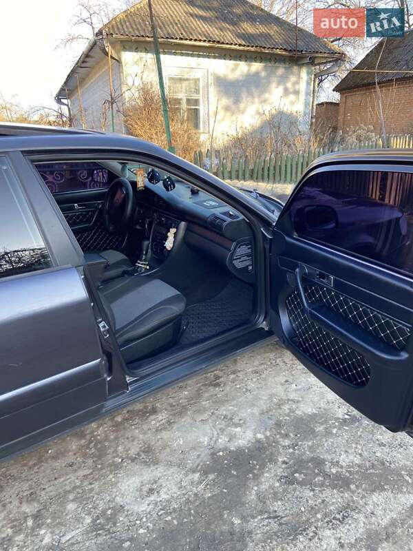 Седан Audi A6 1995 в Хмельницком