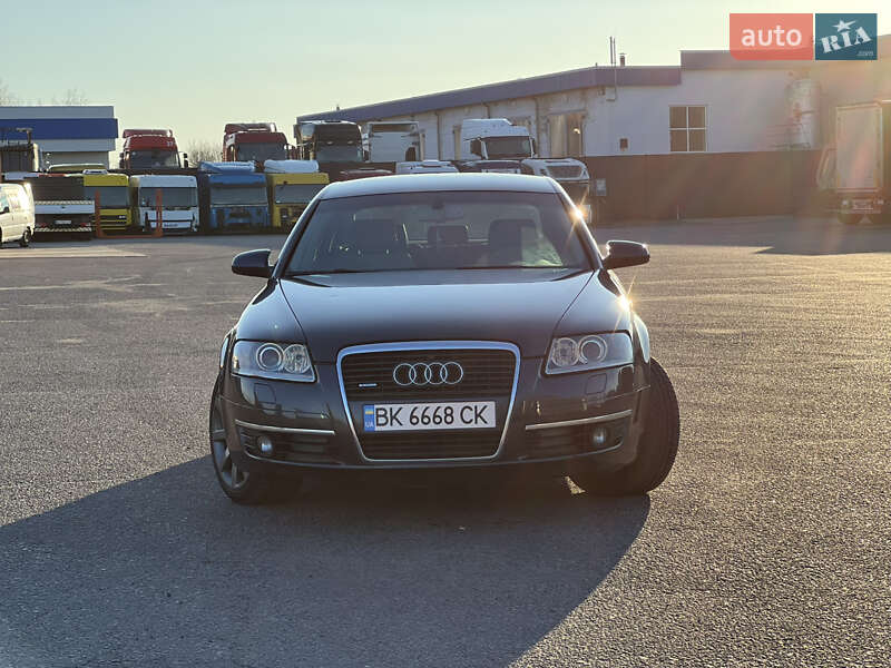 Седан Audi A6 2004 в Сарнах