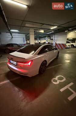 Седан Audi A6 2018 в 