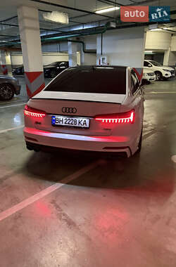 Седан Audi A6 2018 в 