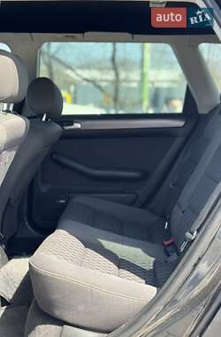 Универсал Audi A6 2003 в 